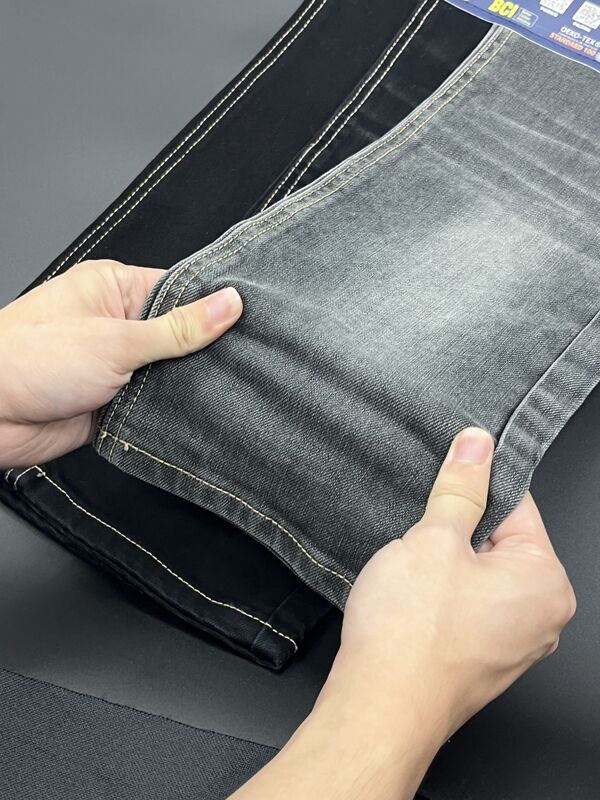 14.8oz Black Denim Fabric 142cm Heavyweight Stretch Denim OEM For Jackets And Apparel
