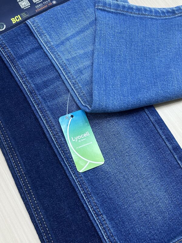 55.6% Lyocell Slight Stretch Denim Fabric with 3/1 Twill Weave in Dark Blue